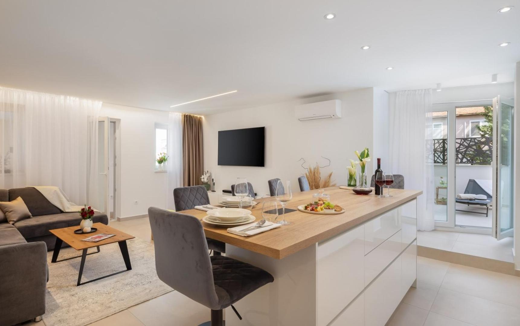 Luxury Apartment Silvery In Split Center With Jacuzzi, Sauna And Parking Exteriör bild