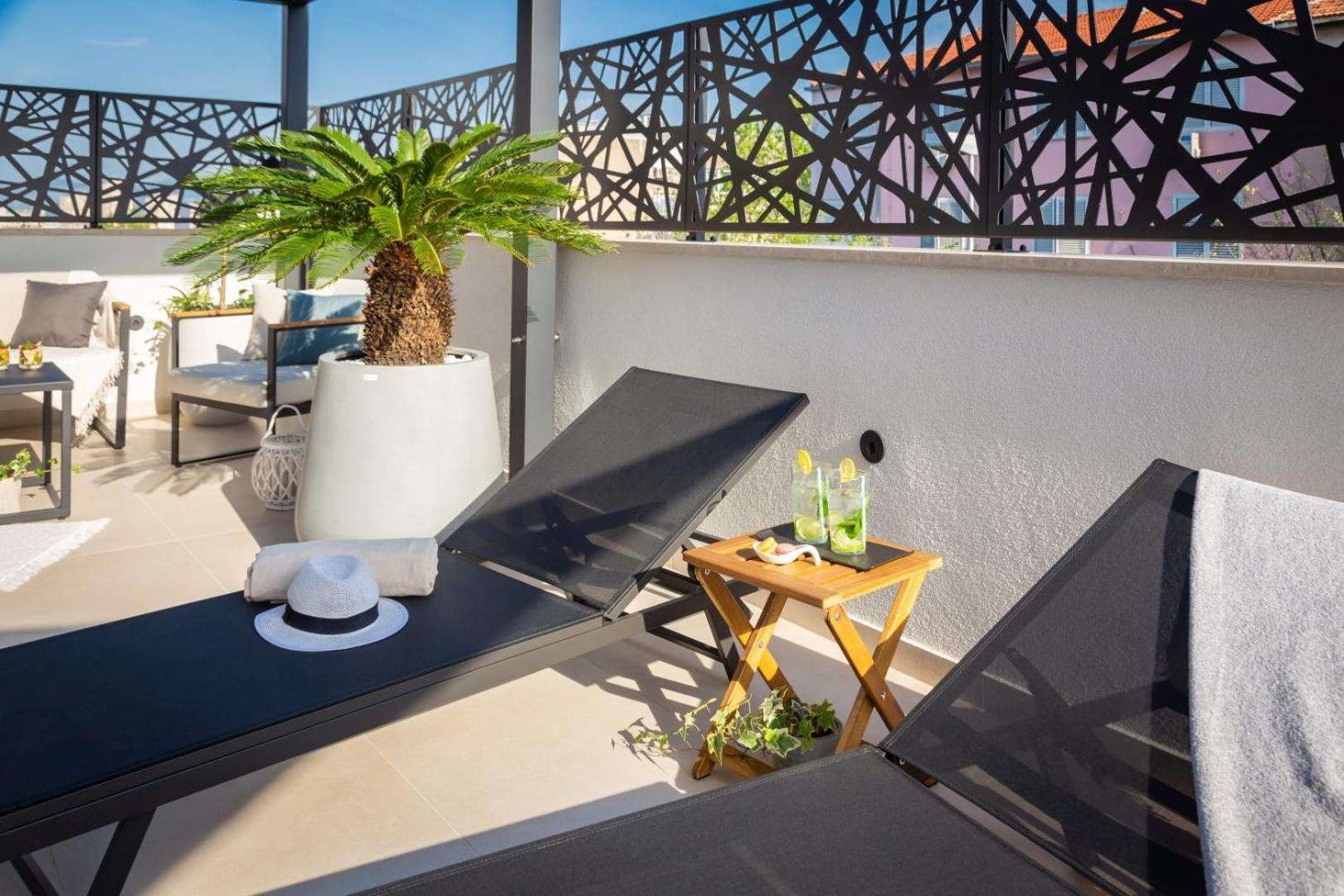 Luxury Apartment Silvery In Split Center With Jacuzzi, Sauna And Parking Exteriör bild
